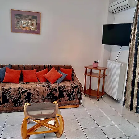 Small Cozy In Ksilokastro شقة غزيلوكاسترون