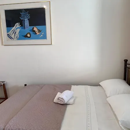 Small Cozy In Ksilokastro شقة غزيلوكاسترون