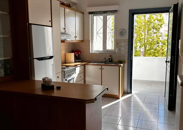 Apartment Small Cozy Is Seasuras